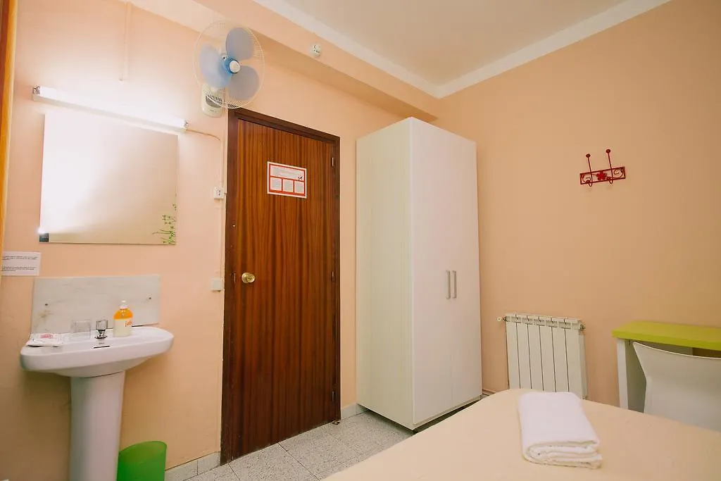 Pension Norma Barcellona 2*,  Spagna